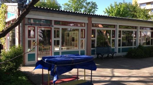 Holzaluminium - Gesamtansicht Außen bei Kindergarten in Ehingen 